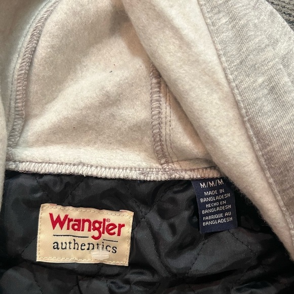 Wrangler authentic hoodie plaid flannel blanket lined shacket size Medium NWT - Picture 7 of 11